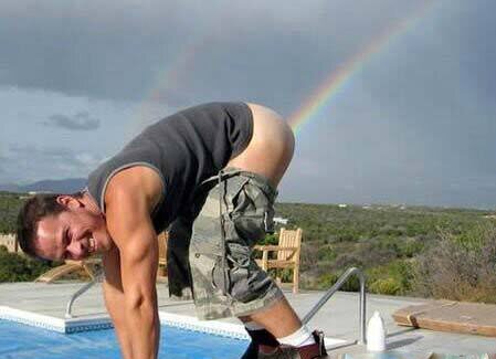 Bonus Rainbow butt